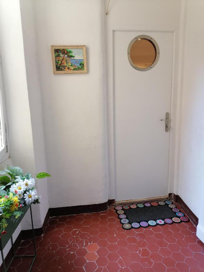 Chez Laurence 2 Pieces 43 M2 A 30 Minutes De La Mer Pignans Luaran gambar