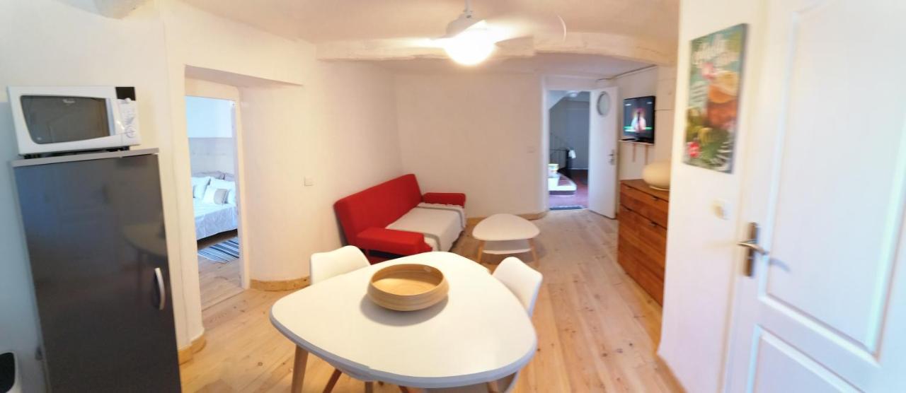 Chez Laurence 2 Pieces 43 M2 A 30 Minutes De La Mer Pignans Luaran gambar